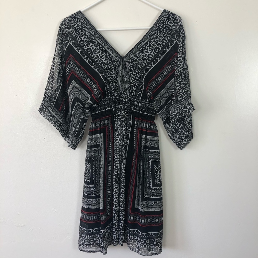 ✨B.Smart V Neck Flowy Dress✨ - Picture 5 of 6